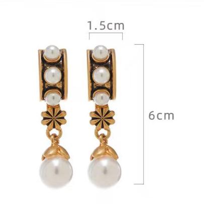 14K Gold-Plated Old Money Vibe Pearl Earrings for Women in Brass